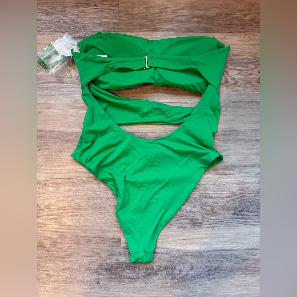 Altard State Green One Piece Swimsuit (L) - Picture 2 of 6